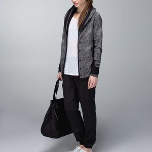 ♥️Lululemon To Class Cardigan Jacket Black & White -  sz 6